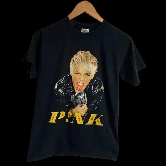 Pink Australian 2009 Funhouse Tour T-shirt womens size small 2 Sided Graphics - Picture 5 of 8